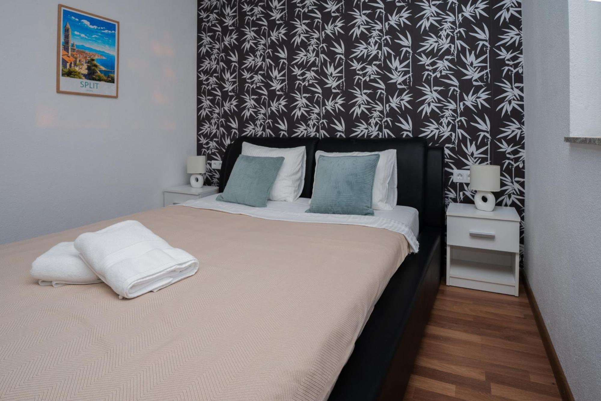 Sunny Hill Apartments With Rooftop Pool Celina Εξωτερικό φωτογραφία