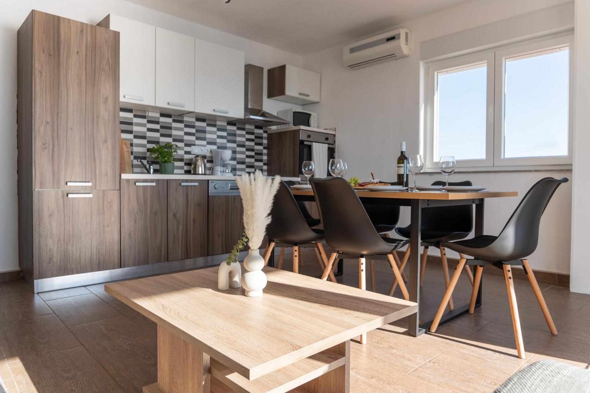 Sunny Hill Apartments With Rooftop Pool Celina Εξωτερικό φωτογραφία