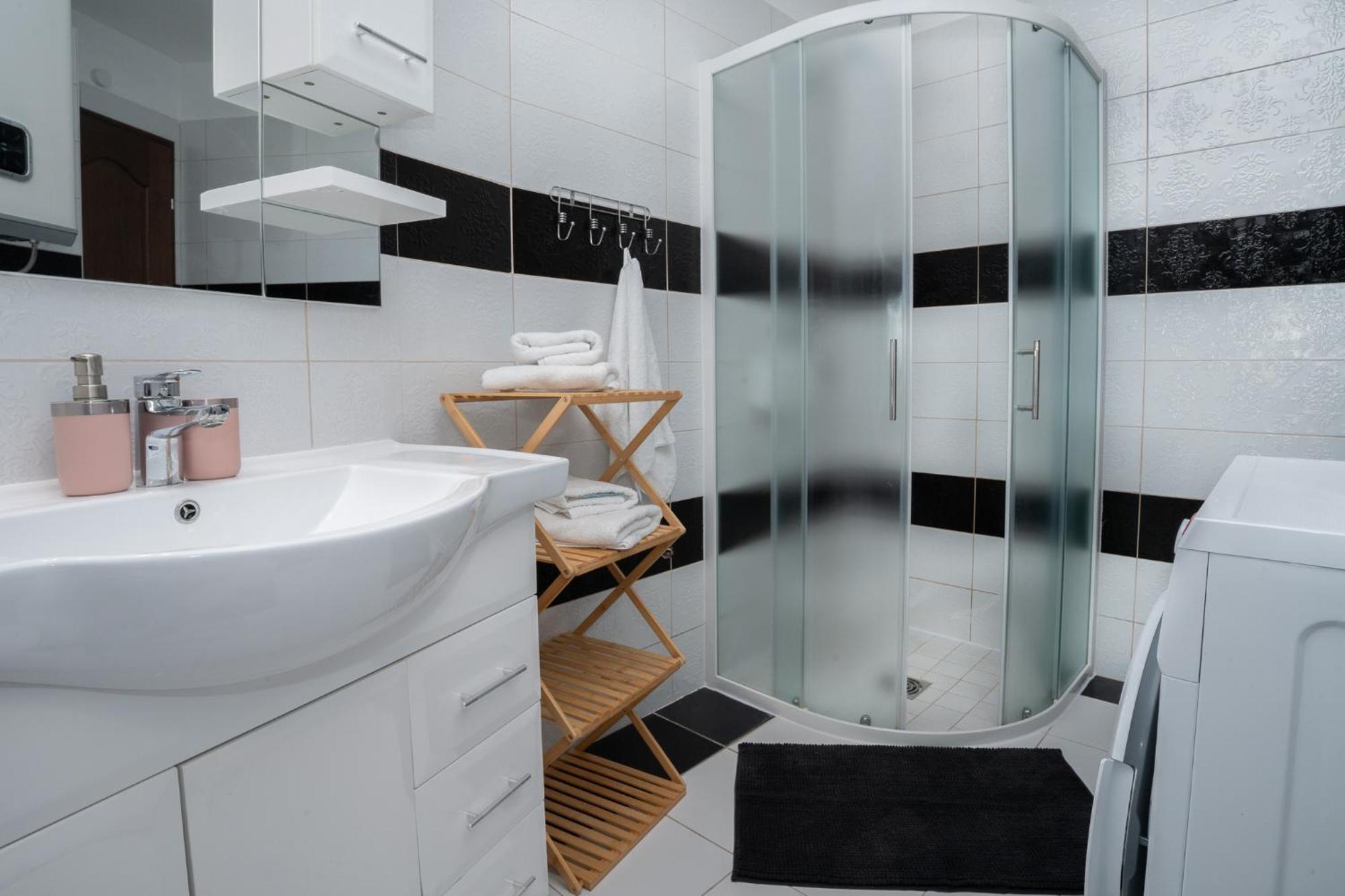 Sunny Hill Apartments With Rooftop Pool Celina Εξωτερικό φωτογραφία
