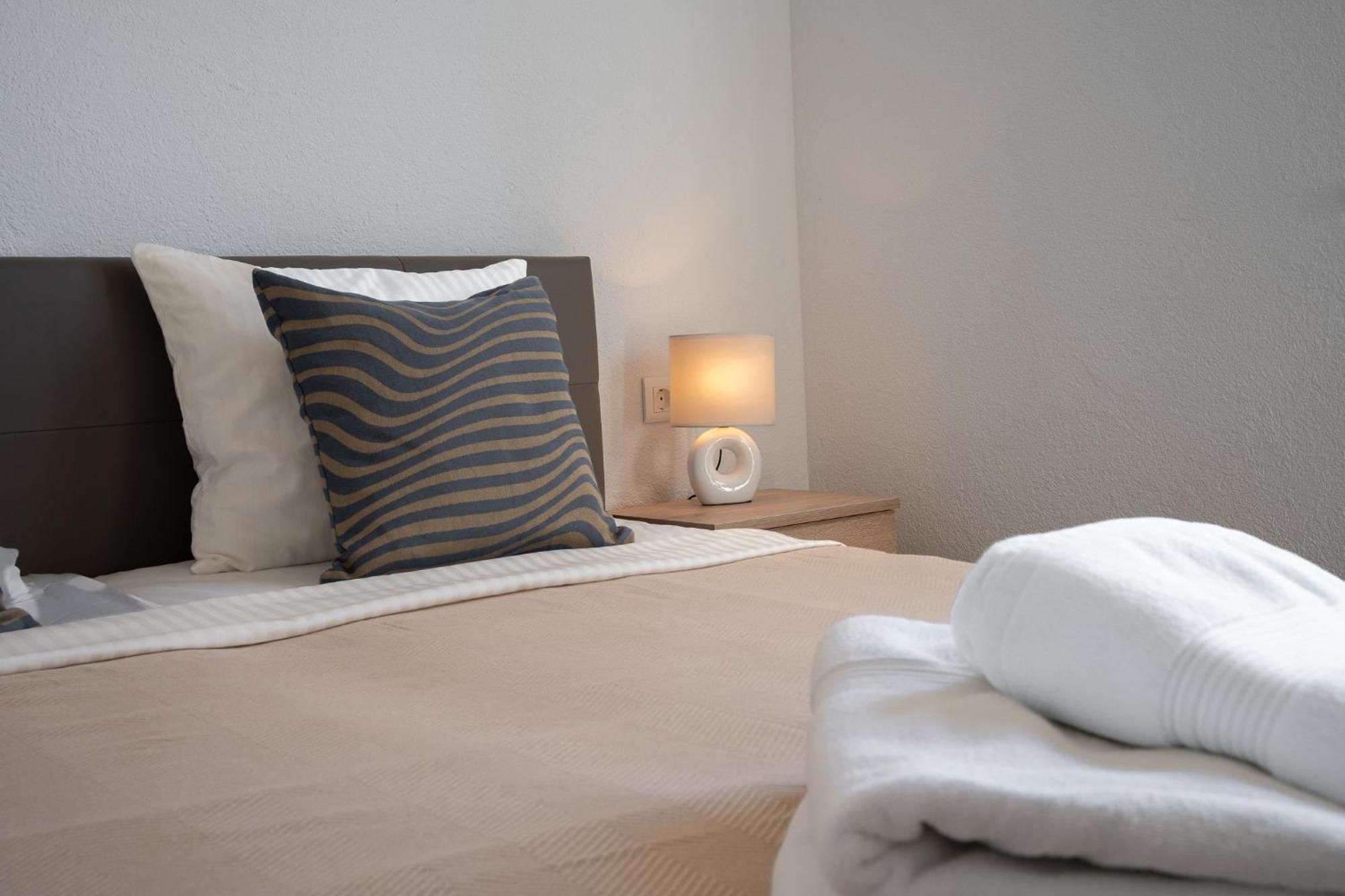Sunny Hill Apartments With Rooftop Pool Celina Εξωτερικό φωτογραφία